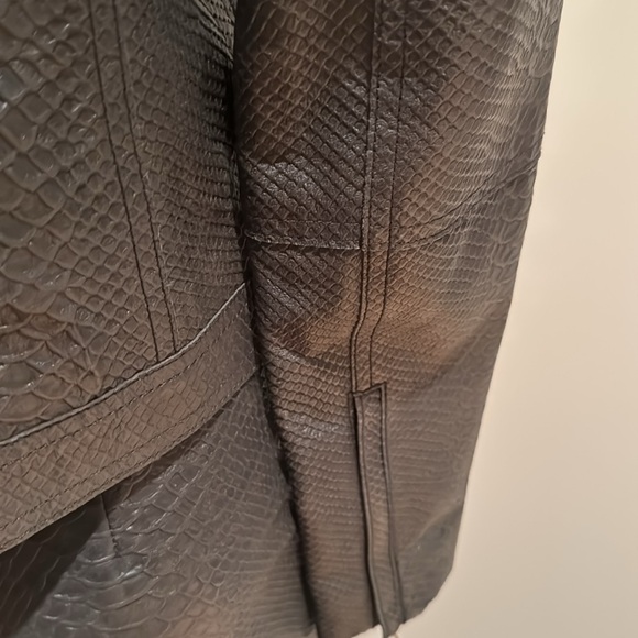VINCE LEATHER TWO PIECE JACKET & SKIRT SUIT MULTI EMBOSSED CHARCOAL SIZE XS/0/2 - Picture 9 of 11